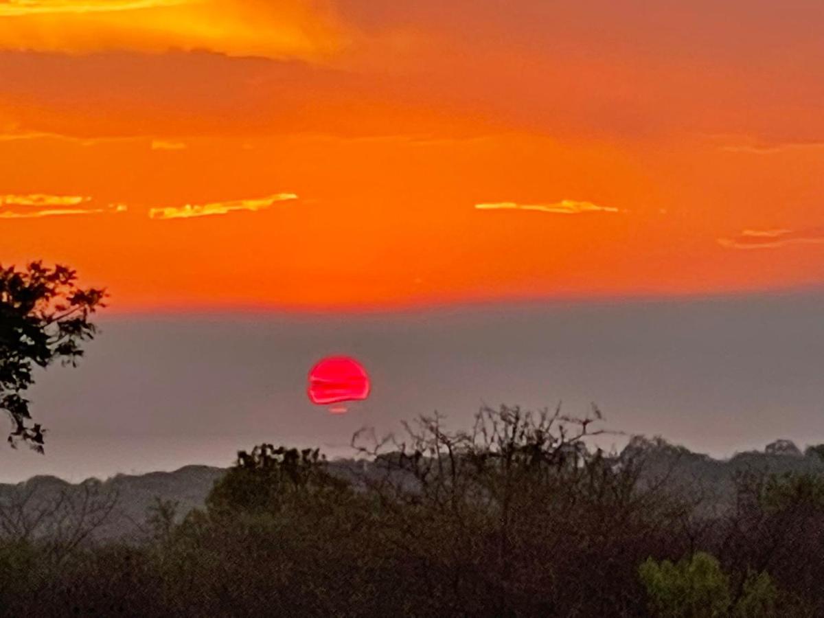 Stunning Mountain Views From A 3-Bedroom Home With Pool Hoedspruit Eksteriør bilde